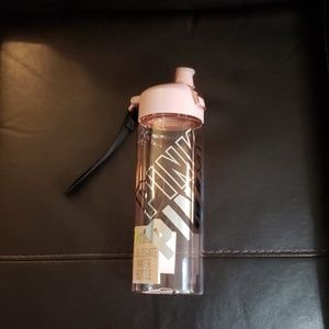 NWT PINK COLLEGIATE WATER BOTTLE